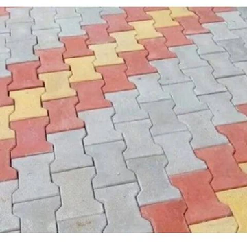 प्रार्थना सभा परिसरात पेव्हरब्लॉक बसविणे